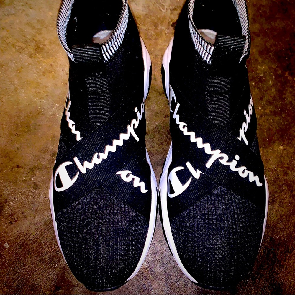 Black and white champion size 10.5